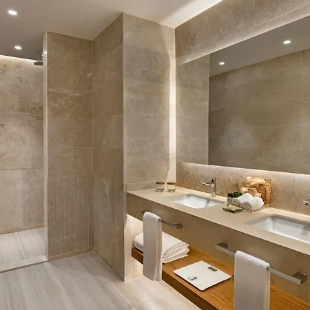 Hotell Liberty Signa 5*
