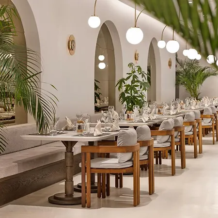 מלון Liberty Signa 5*