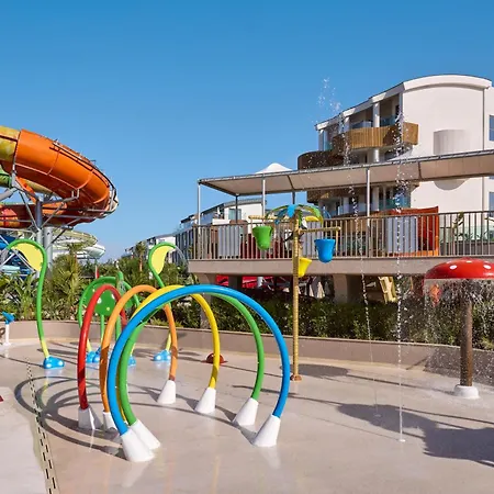 Liberty Signa מלון 5*