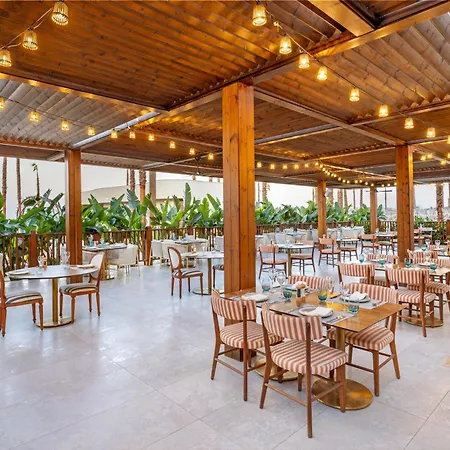 Liberty Signa מלון 5*