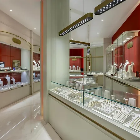 מלון Liberty Signa 5*