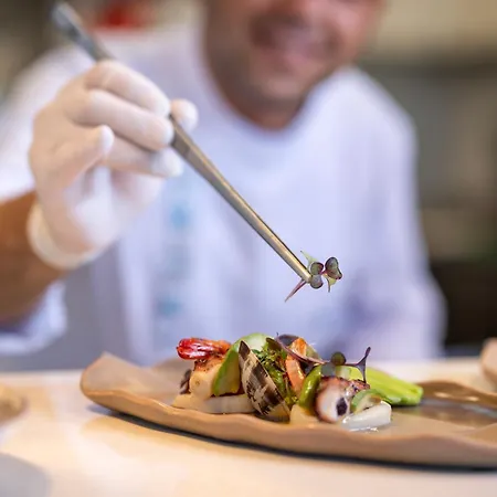 מלון Liberty Signa 5*